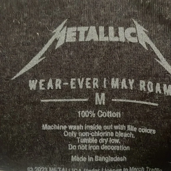 Women’s black Metallica concert T-shirt - Picture 3 of 7
